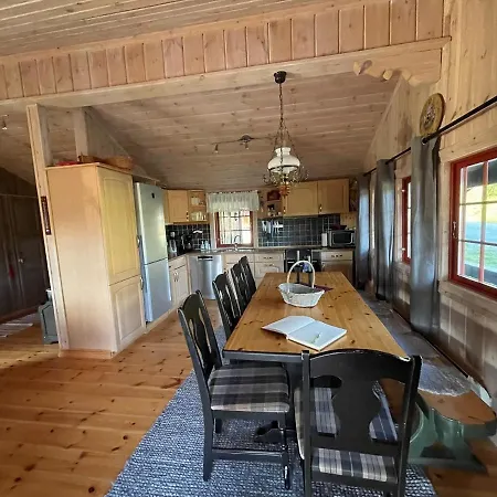 Sundebu, Spacious 5-bedroom Mountain Near And Hiking