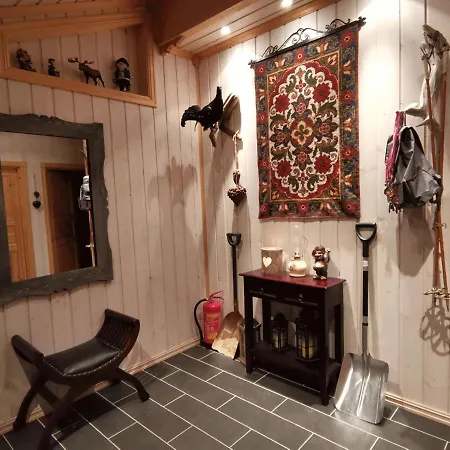 Sundebu, Spacious 5-bedroom Mountain Near And Hiking Hébergement de vacances *
