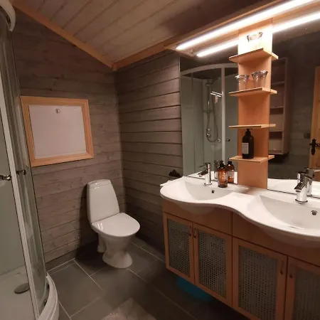 Sundebu, Spacious 5-bedroom Mountain Near And Hiking Hébergement de vacances